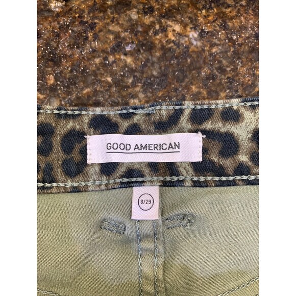 Good American High Waist Raw Hem Sage Leopard Shorts - 6 - Like New - Picture 4 of 7